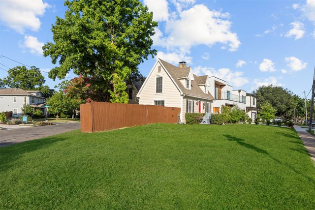 2626 Madera Street, Dallas, TX 75206