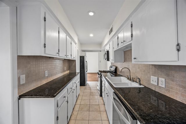 2626 Madera Street, Dallas, TX 75206