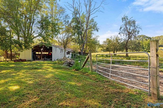 155 Blue Spring Road, Somerville, AL 35670