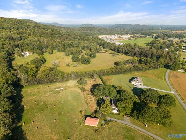 155 Blue Spring Road, Somerville, AL 35670