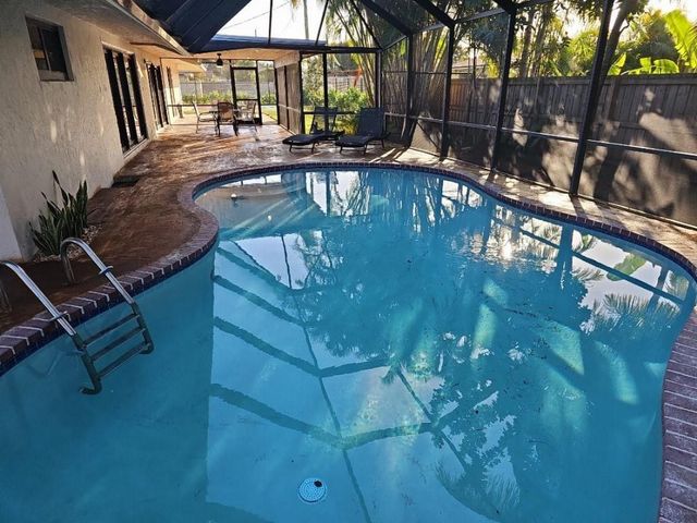 7676 Overlook Drive, Lake Worth, FL 33467