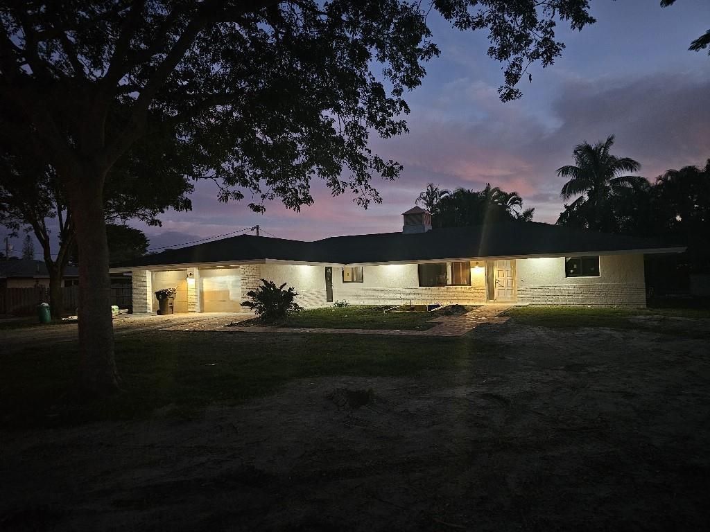 7676 Overlook Drive, Lake Worth, FL 33467