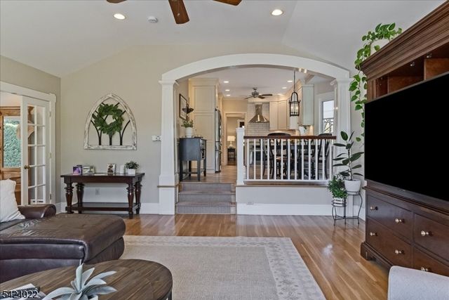 706 Mountain Ave, Westfield Town, NJ 07090