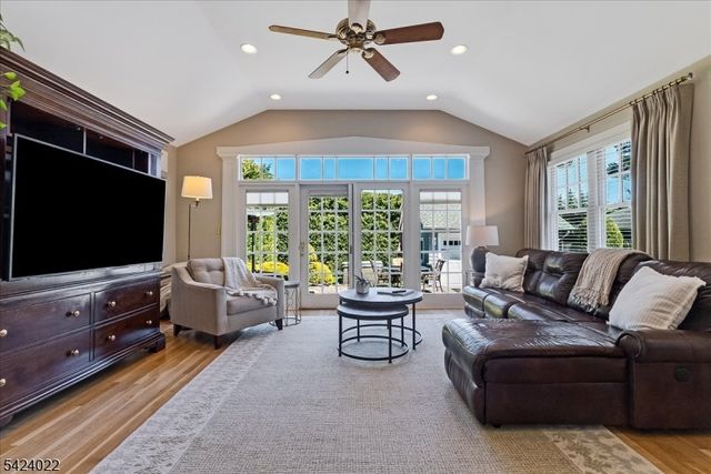 706 Mountain Ave, Westfield Town, NJ 07090
