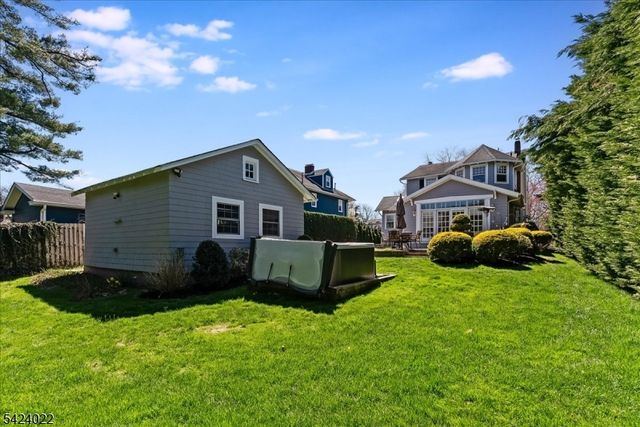 706 Mountain Ave, Westfield Town, NJ 07090