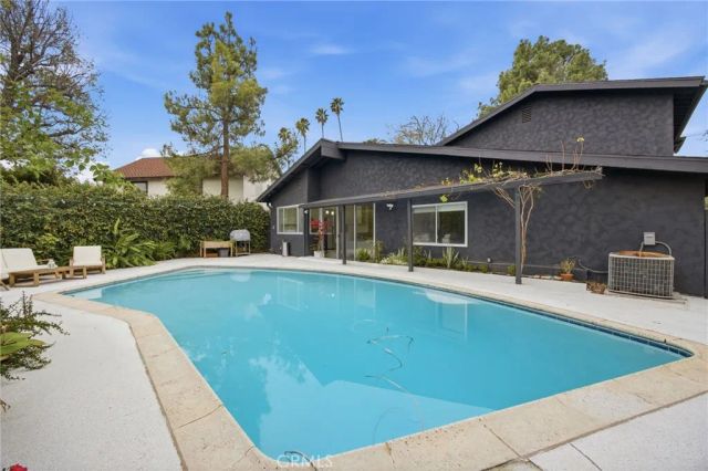 10414 Andora Avenue, Chatsworth, CA 91311