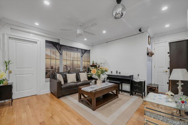 35-21 81 Street 1C, Jackson Heights, NY 11372