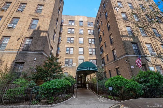 35-21 81 Street 1C, Jackson Heights, NY 11372