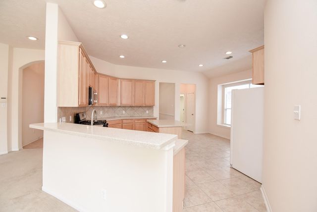 10727 Gilford Crest Drive, Spring, TX 77379