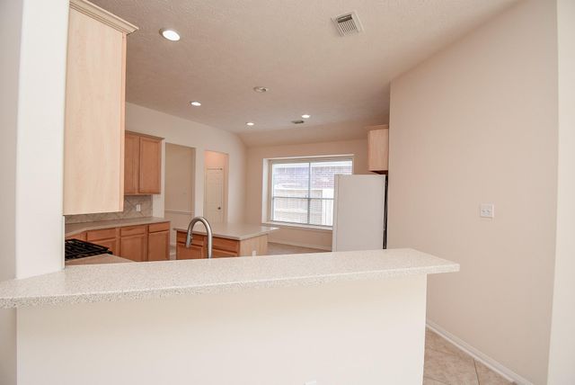 10727 Gilford Crest Drive, Spring, TX 77379