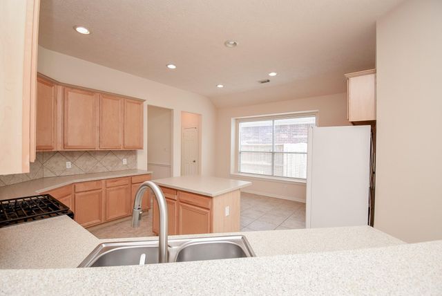 10727 Gilford Crest Drive, Spring, TX 77379