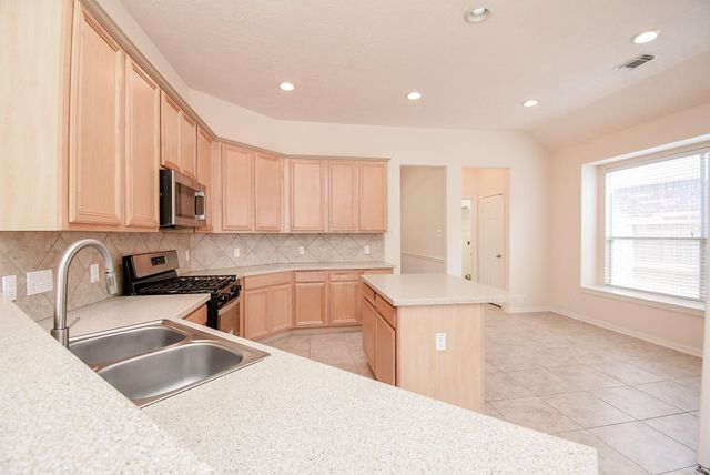 10727 Gilford Crest Drive, Spring, TX 77379