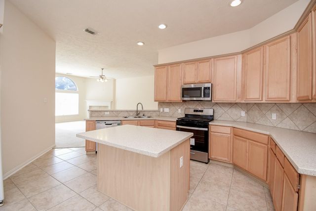 10727 Gilford Crest Drive, Spring, TX 77379