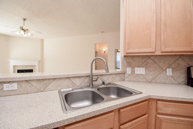 10727 Gilford Crest Drive, Spring, TX 77379
