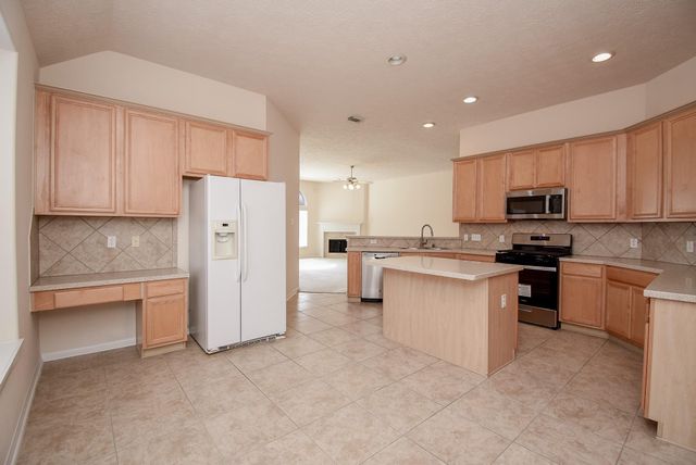 10727 Gilford Crest Drive, Spring, TX 77379