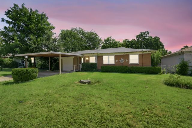 638 Odeneal Street, Dallas, TX 75217