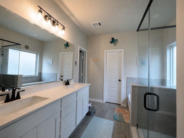 377 Selah Court, Alvin, TX 77511