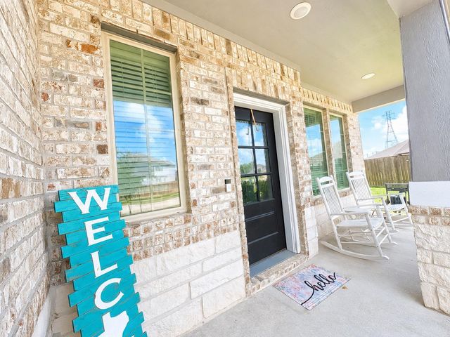 377 Selah Court, Alvin, TX 77511