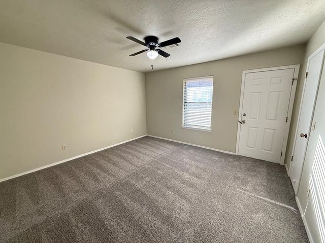 242 Barrett Place, Edmond, OK 73003