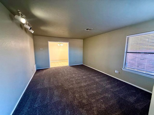 242 Barrett Place, Edmond, OK 73003