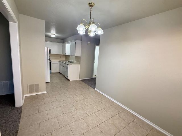 242 Barrett Place, Edmond, OK 73003