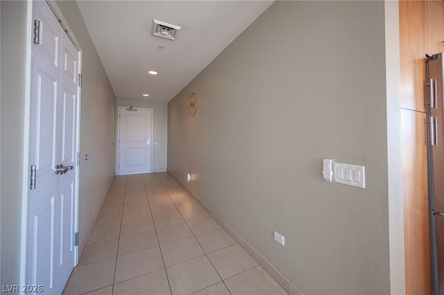 200 West Sahara Avenue 3401, Las Vegas, NV 89102