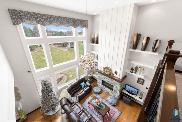 2201 W Sleigh Creek Trl Trail, Sioux Falls, SD 57108