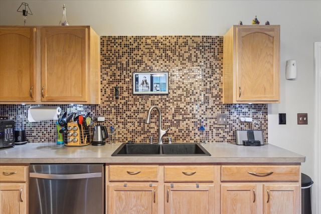 229 Stone Hollow Drive, Poplar Grove, IL 61065