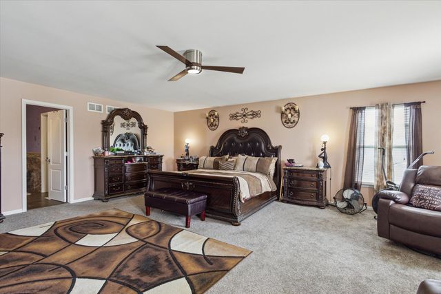 229 Stone Hollow Drive, Poplar Grove, IL 61065