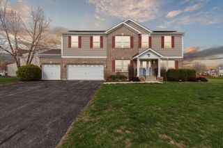 229 Stone Hollow Drive, Poplar Grove, IL 61065