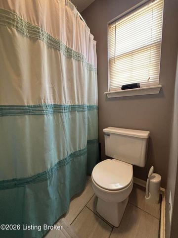 8309 Lake Superior Dr, Louisville, KY 40291