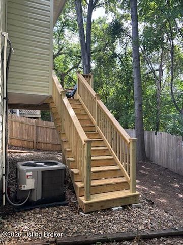 8309 Lake Superior Dr, Louisville, KY 40291
