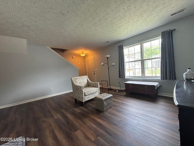 8309 Lake Superior Dr, Louisville, KY 40291