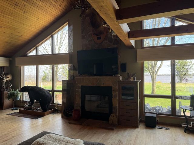 W5092 N Osprey Drive, New Lisbon, WI 53950