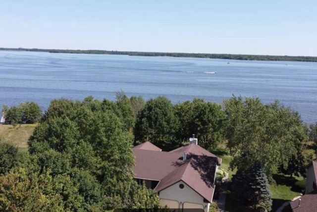 W5092 N Osprey Drive, New Lisbon, WI 53950