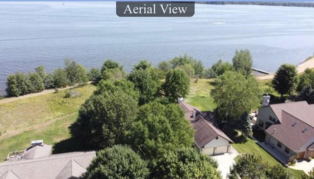 W5092 N Osprey Drive, New Lisbon, WI 53950
