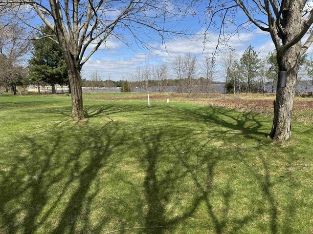 W5092 N Osprey Drive, New Lisbon, WI 53950