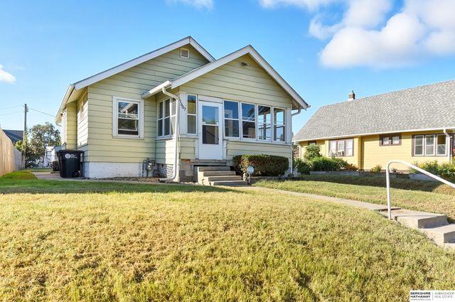 1607 & 1609 Laird Street, Omaha, NE 68110