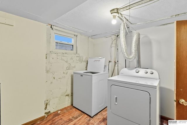 1607 & 1609 Laird Street, Omaha, NE 68110