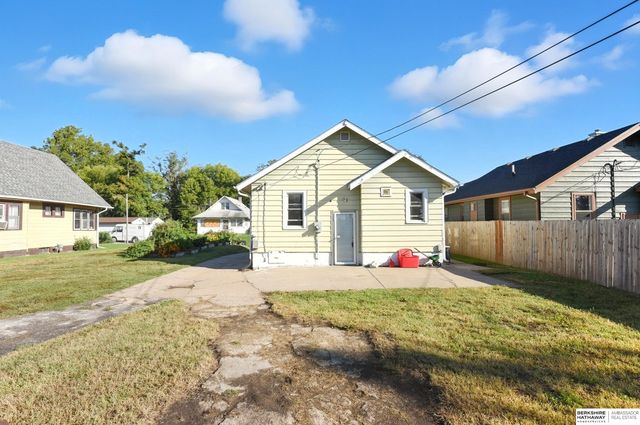 1607 & 1609 Laird Street, Omaha, NE 68110