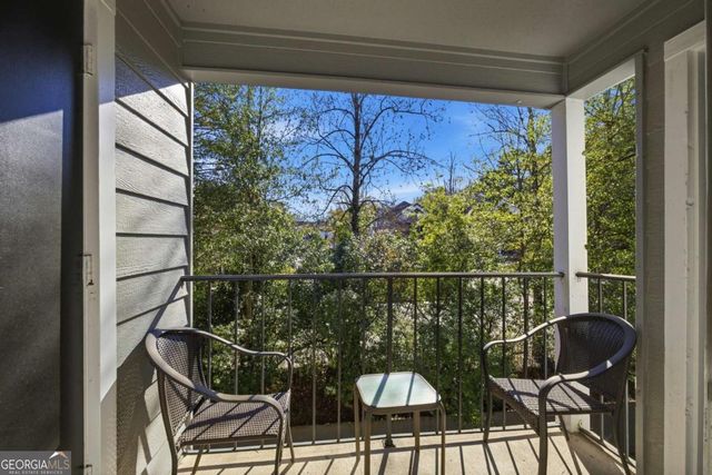 423 Granville Court, Atlanta, GA 30328