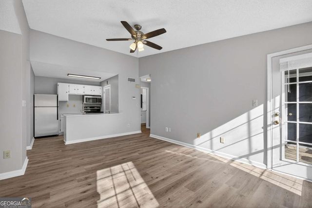 423 Granville Court, Atlanta, GA 30328