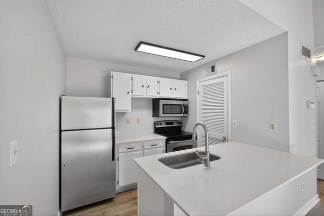 423 Granville Court, Atlanta, GA 30328