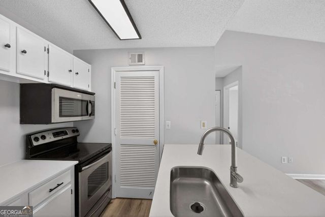 423 Granville Court, Atlanta, GA 30328