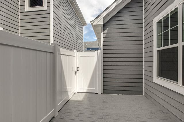 264 Hoffman Drive, Buffalo Grove, IL 60089