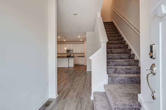 264 Hoffman Drive, Buffalo Grove, IL 60089