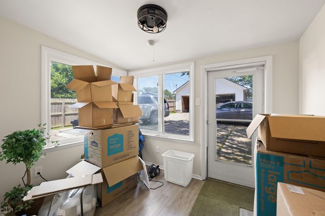 217 N Middletown Road, Paris, KY 40361