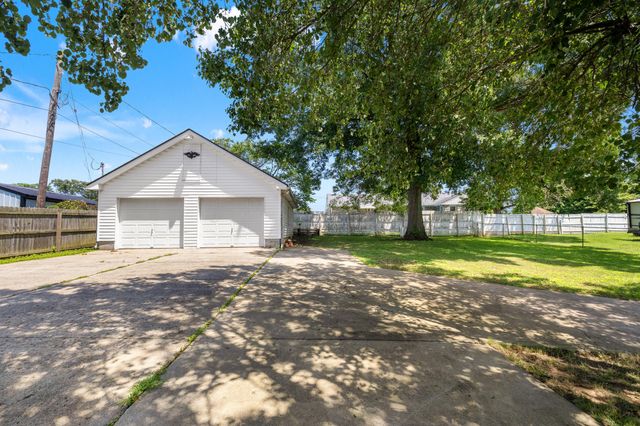 217 N Middletown Road, Paris, KY 40361