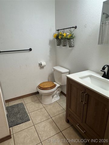 111 Hickory, Cartwright, OK 74731