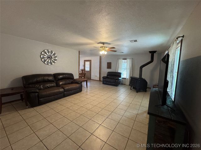 111 Hickory, Cartwright, OK 74731